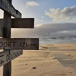 Near The In The Center.**** Holiday home *