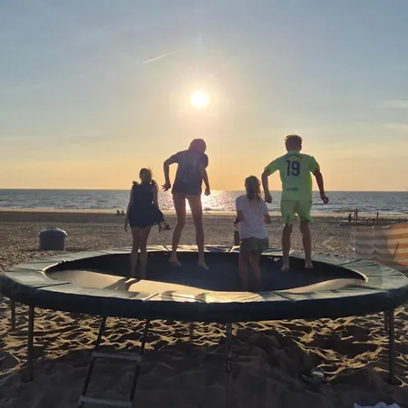 Near The In The Center.**** Semesterbostad