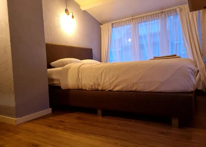 Near The In The Center.**** Noordwijk